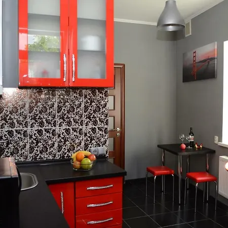 Modern Red Apartment Львов Экстерьер фото
