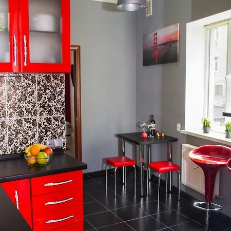 Modern Red Apartment Львов Экстерьер фото