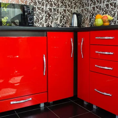 Modern Red Apartment Львов Экстерьер фото