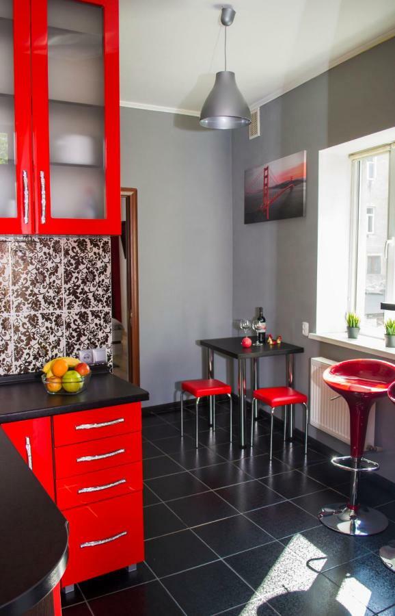 Apartment Modern Red Lviv
